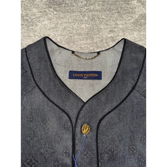 Louis Vuitton Black Embossed Monogram Logo Baseball Shirt Short Sleeve Button L - Picture 9 of 16